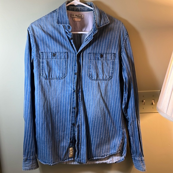 Mango button down - Picture 1 of 4